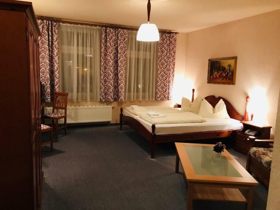 Haus Schlematal Hotel Und Restaurant باد شليما المظهر الخارجي الصورة